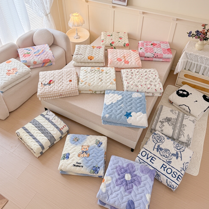 91家纺网 家纺一手货源 找家纺 （总）小萌虎 2025秋冬新款牛奶绒夹棉床垫床褥