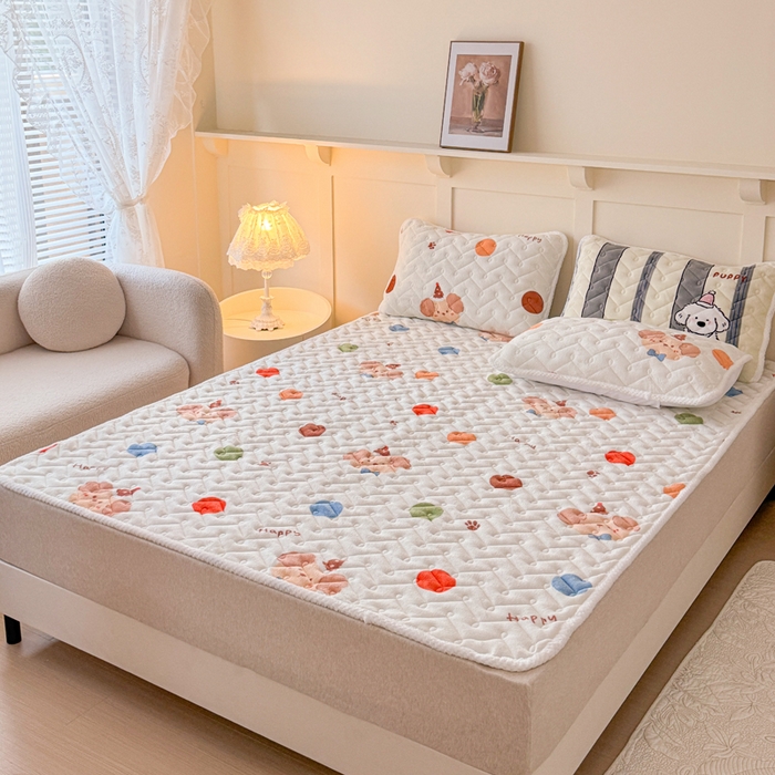 91家纺网 家纺一手货源 找家纺 小萌虎 2025秋冬新款牛奶绒夹棉床垫床褥 波点狗