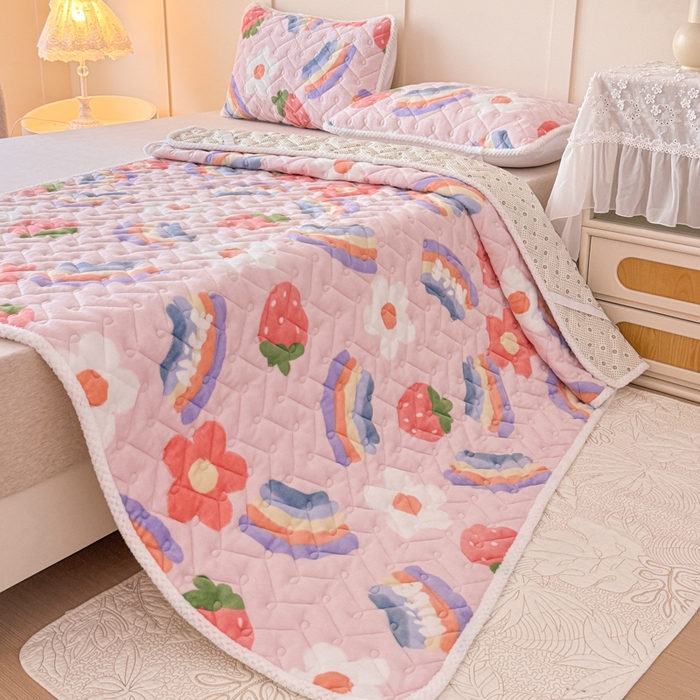 91家纺网 家纺一手货源 找家纺 小萌虎 2025秋冬新款牛奶绒夹棉床垫床褥 彩虹乐园