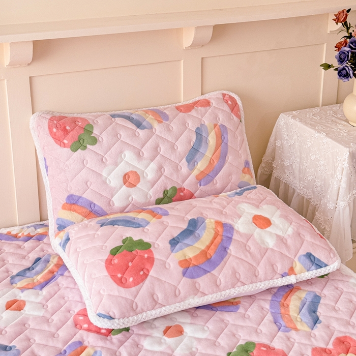 91家纺网 家纺一手货源 找家纺 小萌虎 2025秋冬新款牛奶绒夹棉床垫床褥 彩虹乐园