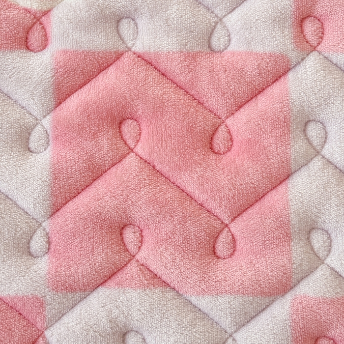 91家纺网 家纺一手货源 找家纺 小萌虎 2025秋冬新款牛奶绒夹棉床垫床褥 草莓派