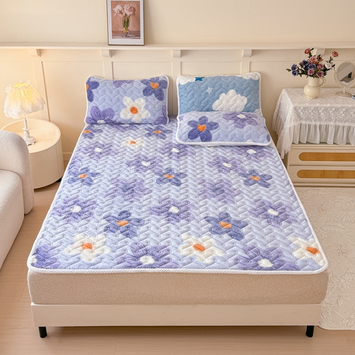 91家纺网 家纺一手货源 找家纺 小萌虎 2025秋冬新款牛奶绒夹棉床垫床褥 浅香