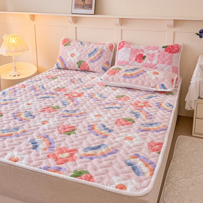 91家纺网 家纺一手货源 找家纺 小萌虎 2025秋冬新款牛奶绒夹棉床垫床褥 彩虹乐园