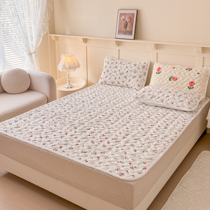 91家纺网 家纺一手货源 找家纺 小萌虎 2025秋冬新款牛奶绒夹棉床垫床褥 小确幸