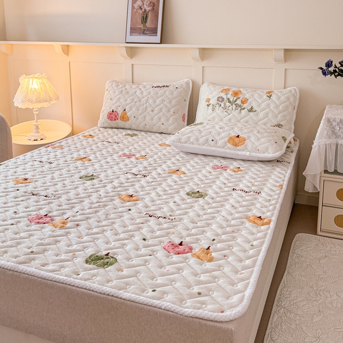 91家纺网 家纺一手货源 找家纺 小萌虎 2025秋冬新款牛奶绒夹棉床垫床褥 小南瓜