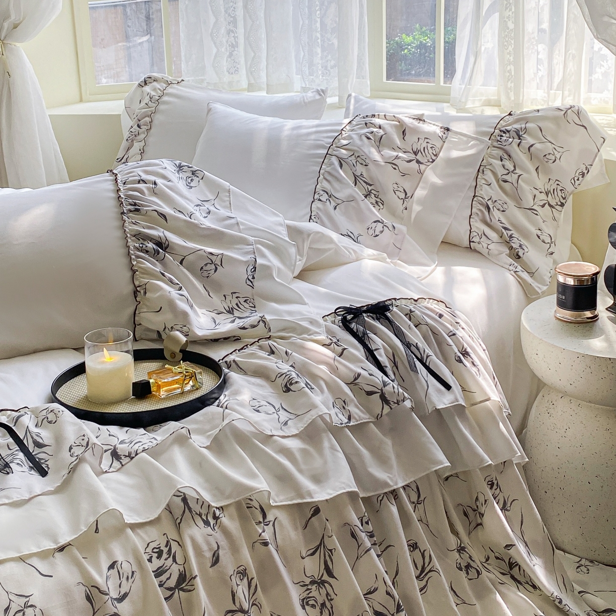 91家纺网 家纺一手货源 找家纺 庭笙 2025新款法式复古公主风花边四件套 水墨玫瑰