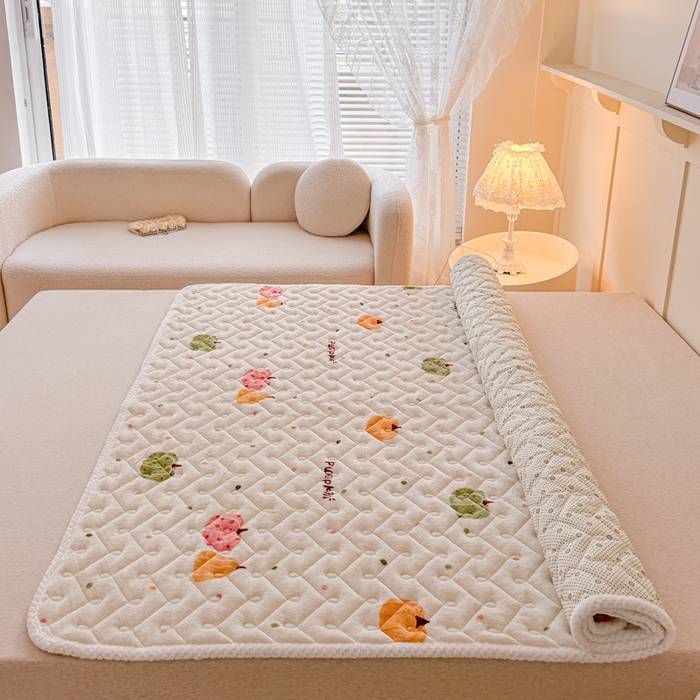 91家纺网 家纺一手货源 找家纺 小萌虎 2025秋冬新款牛奶绒夹棉床垫床褥 小南瓜