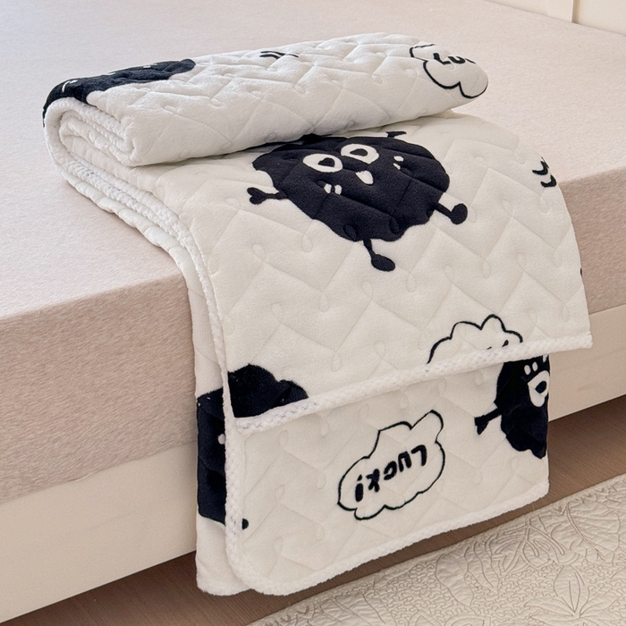 91家纺网 家纺一手货源 找家纺 小萌虎 2025秋冬新款牛奶绒夹棉床垫床褥 黑豆精灵