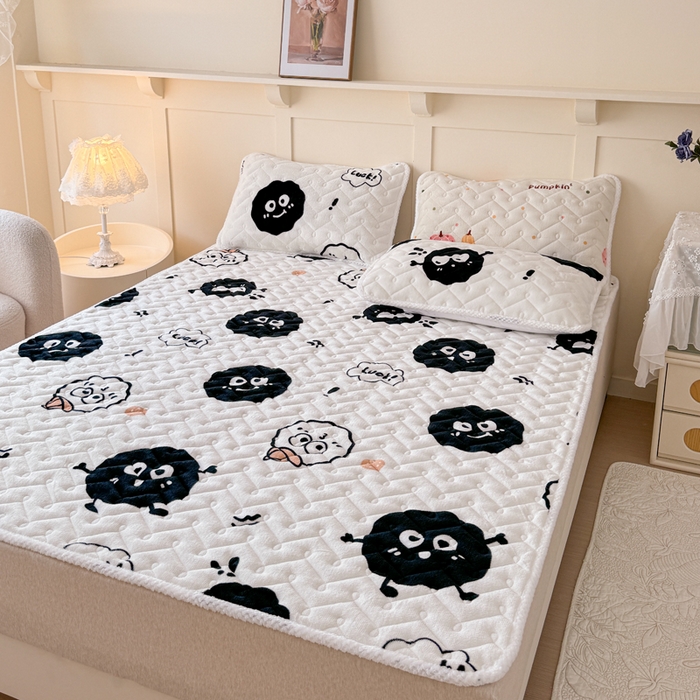 91家纺网 家纺一手货源 找家纺 小萌虎 2025秋冬新款牛奶绒夹棉床垫床褥 黑豆精灵
