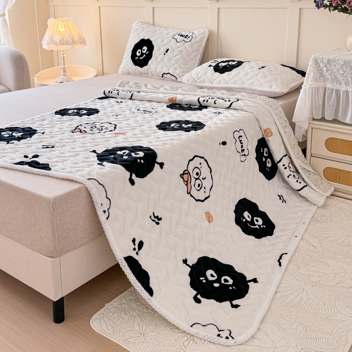 91家纺网 家纺一手货源 找家纺 小萌虎 2025秋冬新款牛奶绒夹棉床垫床褥 黑豆精灵