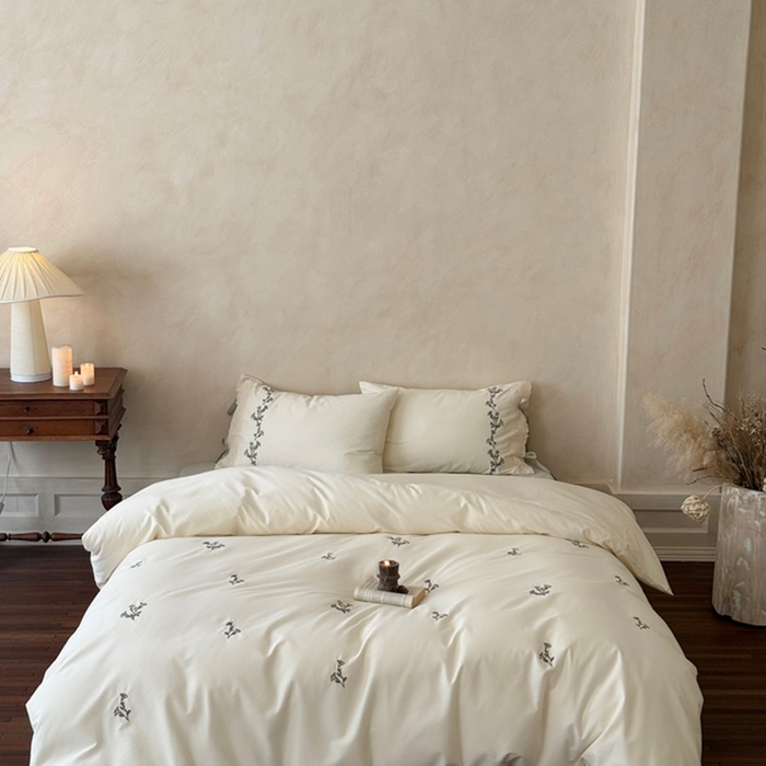 91家纺网 家纺一手货源 找家纺 （总）鹿班家居 2025新款秋冬款100S全棉纯棉磨毛精密刺绣系列四件套—青柠物语（标准会员-20元）