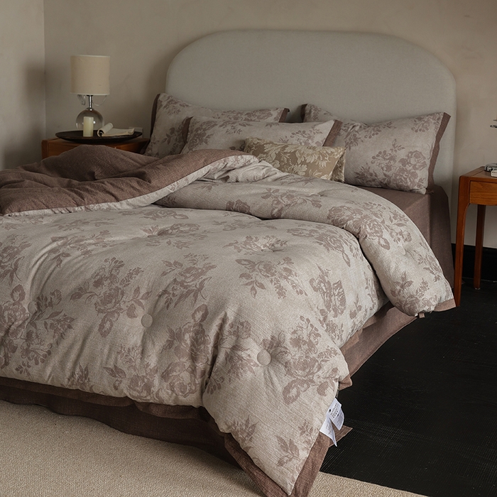 91家纺网 家纺一手货源 找家纺 （总）玛德琳 2025新款原麻皱皱纱懒人抗菌冬被被子被芯