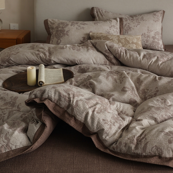 91家纺网 家纺一手货源 找家纺 （总）玛德琳 2025新款原麻皱皱纱懒人抗菌冬被被子被芯