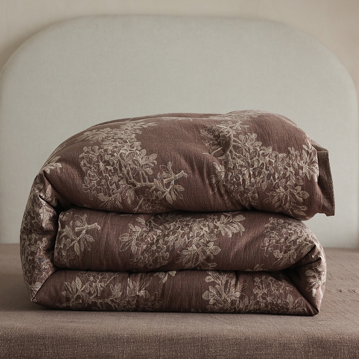 91家纺网 家纺一手货源 找家纺 玛德琳 2025新款原麻皱皱纱懒人抗菌冬被被子被芯 南法庄园