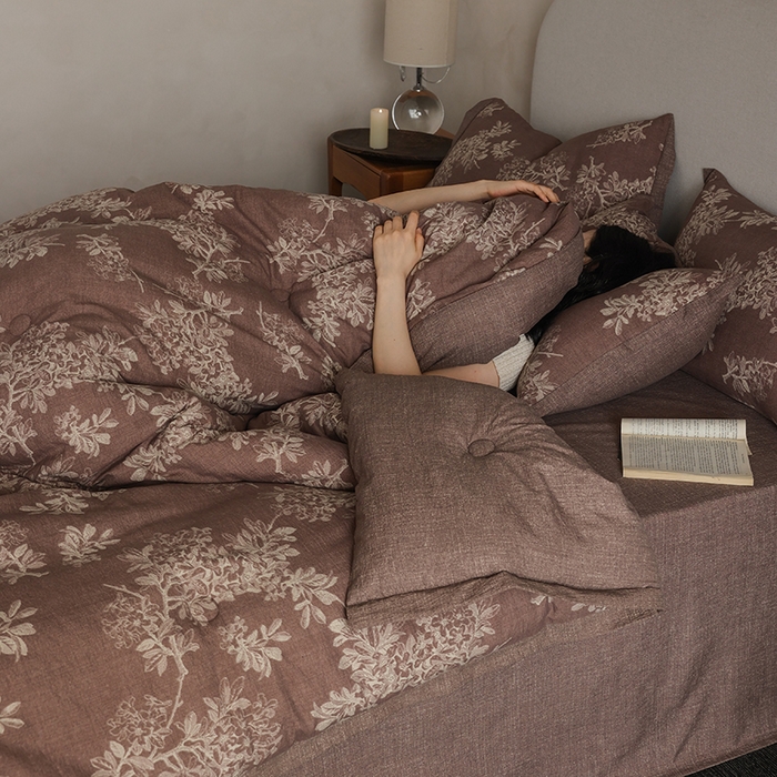 91家纺网 家纺一手货源 找家纺 玛德琳 2025新款原麻皱皱纱懒人抗菌冬被被子被芯 南法庄园