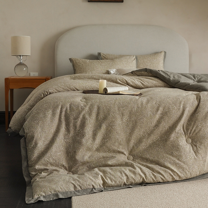 91家纺网 家纺一手货源 找家纺 玛德琳 2025新款原麻皱皱纱懒人抗菌冬被被子被芯 羽榭