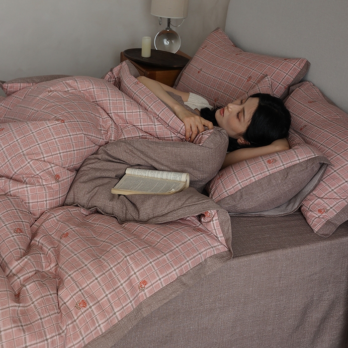 91家纺网 家纺一手货源 找家纺 玛德琳 2025新款原麻皱皱纱懒人抗菌冬被被子被芯 尤朵拉