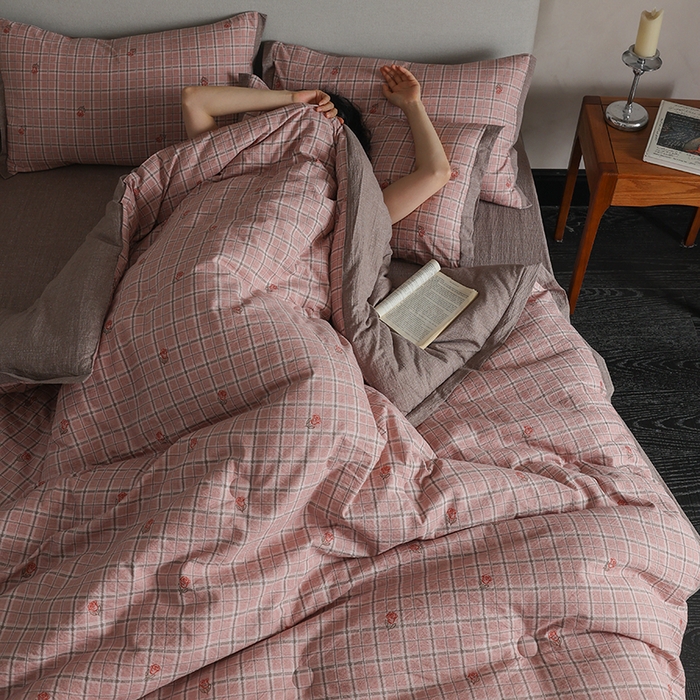 91家纺网 家纺一手货源 找家纺 玛德琳 2025新款原麻皱皱纱懒人抗菌冬被被子被芯 尤朵拉