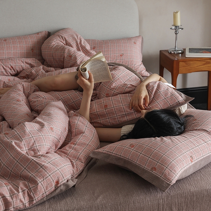 91家纺网 家纺一手货源 找家纺 玛德琳 2025新款原麻皱皱纱懒人抗菌冬被被子被芯 尤朵拉