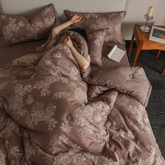 91家纺网 家纺一手货源 找家纺 玛德琳 2025新款原麻皱皱纱懒人抗菌冬被被子被芯 南法庄园