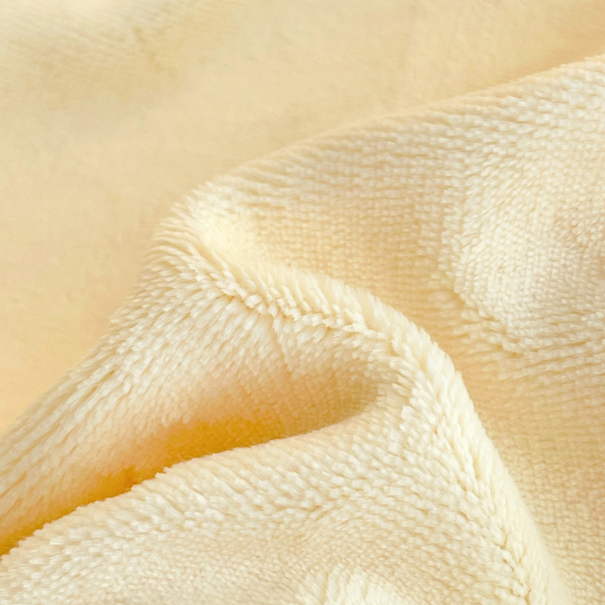 91家纺网 家纺一手货源 找家纺 富米莱（原臻工厂） 2025新款爆款拼角毛巾绣牛奶绒四件套 绒猫咪粉格