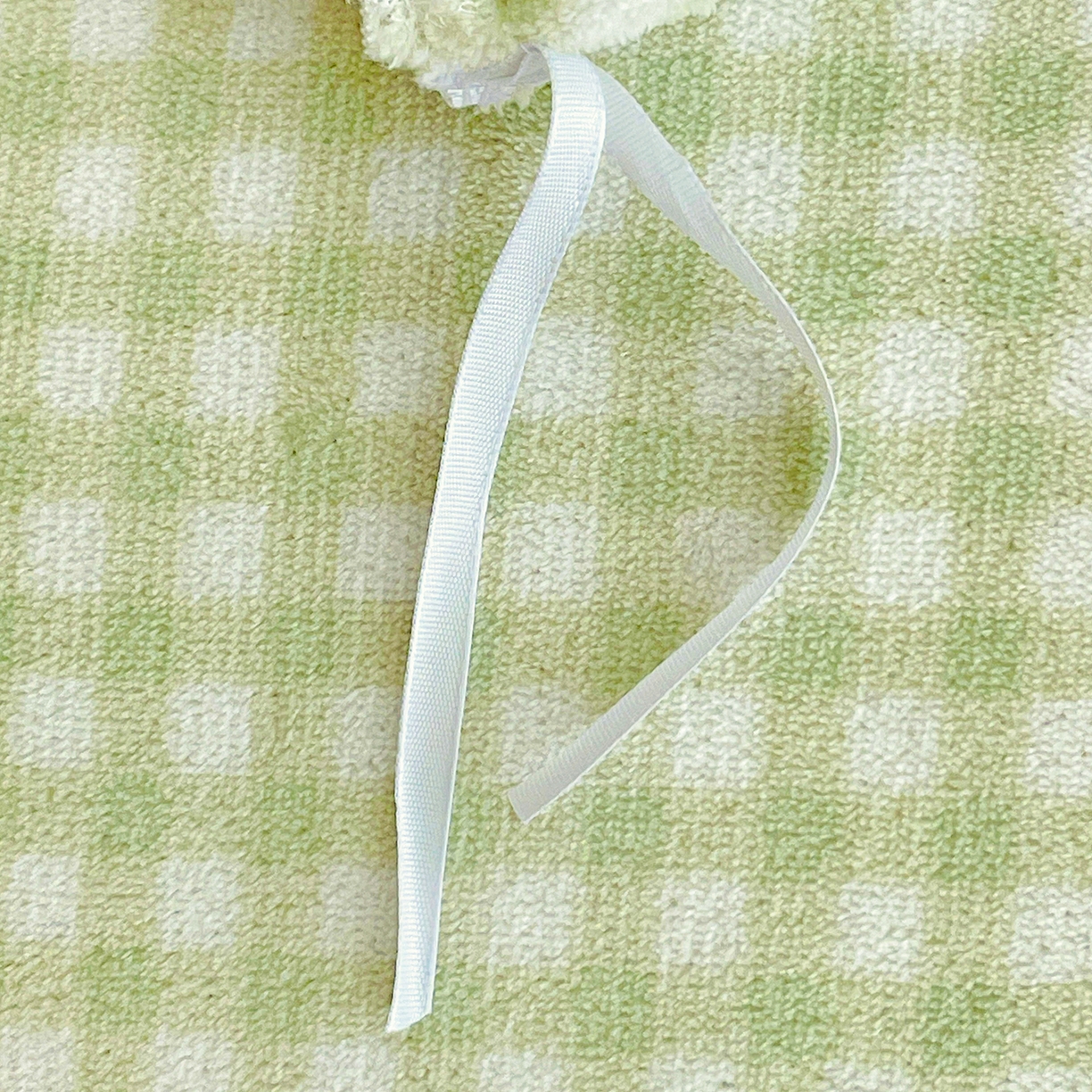 91家纺网 家纺一手货源 找家纺 富米莱（原臻工厂） 2025新款爆款拼角毛巾绣牛奶绒四件套 绒猫咪绿格