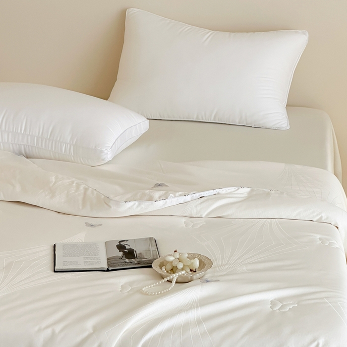 91家纺网 家纺一手货源 找家纺 （总）茧羽世家 2025新款皇冠蝶翼蚕丝被 被子被芯