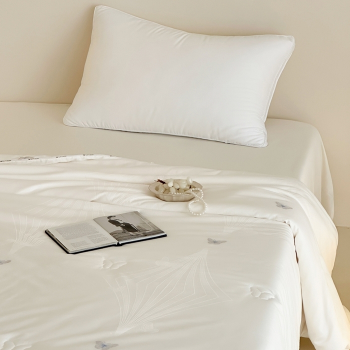 91家纺网 家纺一手货源 找家纺 （总）茧羽世家 2025新款皇冠蝶翼蚕丝被 被子被芯