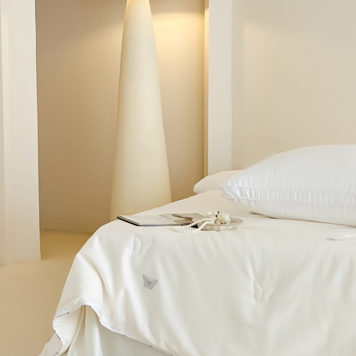 91家纺网 家纺一手货源 找家纺 （总）茧羽世家 2025新款皇冠蝶翼蚕丝被 被子被芯