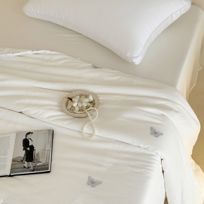 91家纺网 家纺一手货源 找家纺 （总）茧羽世家 2025新款皇冠蝶翼蚕丝被 被子被芯