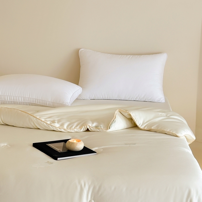 91家纺网 家纺一手货源 找家纺 茧羽世家 2025新款豆绒生态被 被子被芯 亭亭玉立