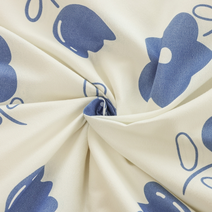 91家纺网 家纺一手货源 找家纺 优纤家纺 2025新款120克磨毛斜纹卡通花卉印花植物羊绒四件套 春风恋情