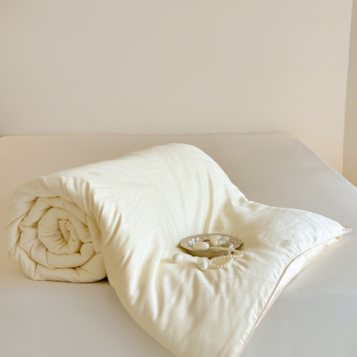 91家纺网 家纺一手货源 找家纺 茧羽世家 2025新款丝韵东方蚕丝被 被子被芯 丝韵东方-浅豆黄