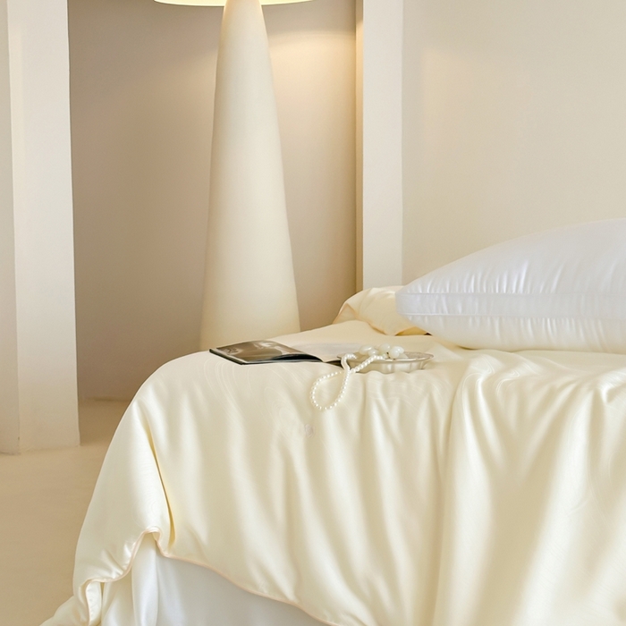 91家纺网 家纺一手货源 找家纺 茧羽世家 2025新款丝韵东方蚕丝被 被子被芯 丝韵东方-浅豆黄