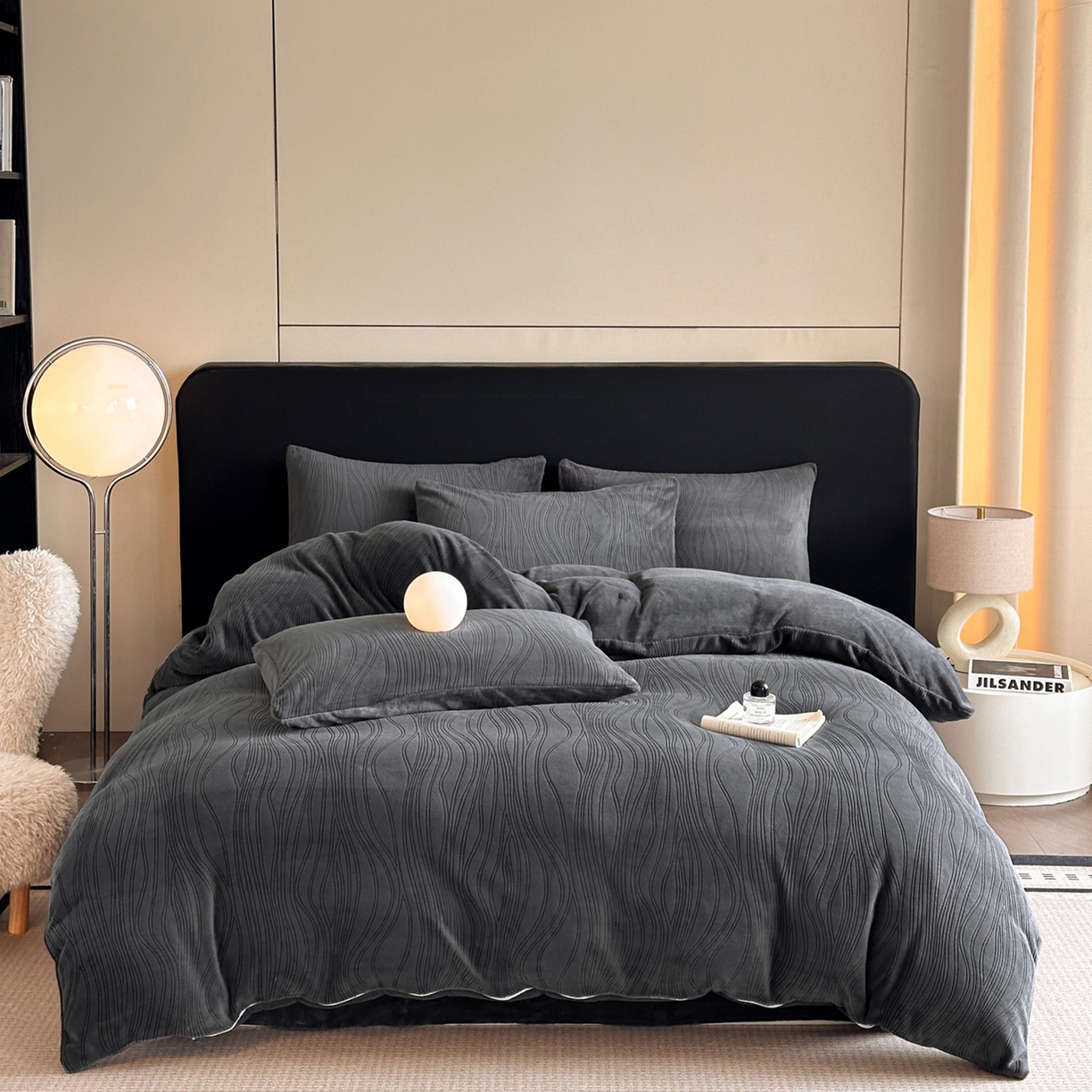 91家纺网 家纺一手货源 找家纺 酱子 2025新款AB版烂花牛奶绒四件套 烂花-深灰