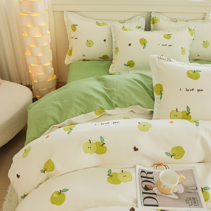 91家纺网 家纺一手货源 找家纺 优纤家纺 2025新款120克磨毛斜纹卡通花卉印花植物羊绒四件套 小艾