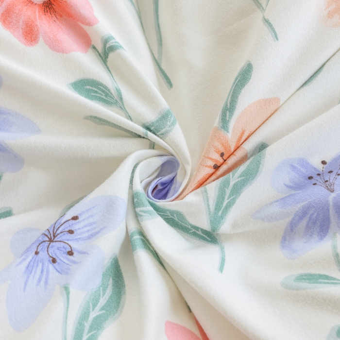 91家纺网 家纺一手货源 找家纺 优纤家纺 2025新款120克磨毛斜纹卡通花卉印花植物羊绒四件套 科莫花园