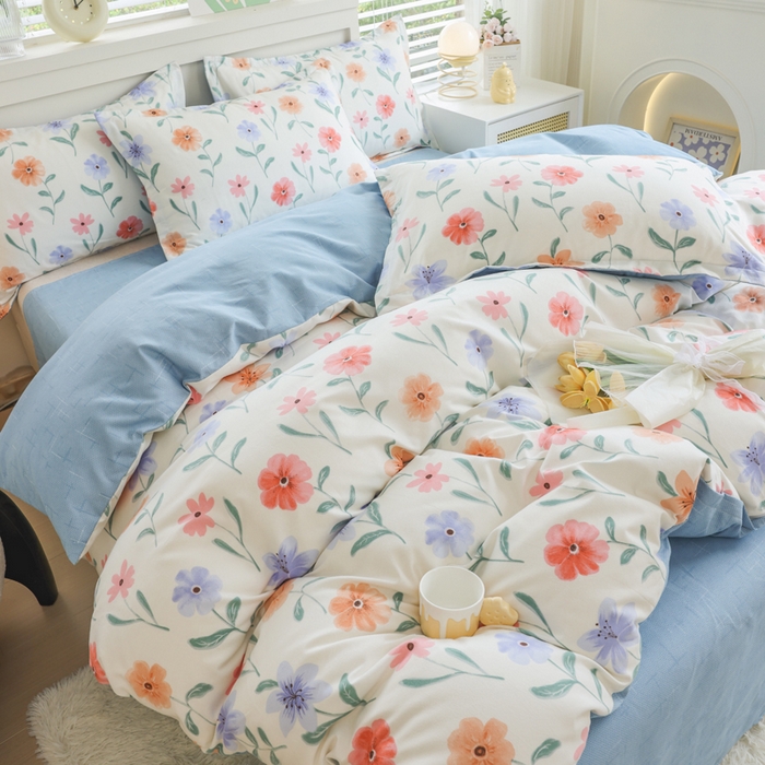 91家纺网 家纺一手货源 找家纺 优纤家纺 2025新款120克磨毛斜纹卡通花卉印花植物羊绒四件套 科莫花园