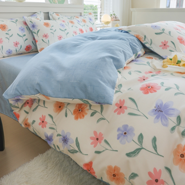 91家纺网 家纺一手货源 找家纺 优纤家纺 2025新款120克磨毛斜纹卡通花卉印花植物羊绒四件套 科莫花园