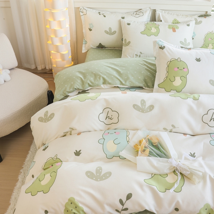 91家纺网 家纺一手货源 找家纺 优纤家纺 2025新款120克磨毛斜纹卡通花卉印花植物羊绒四件套 恐龙告白