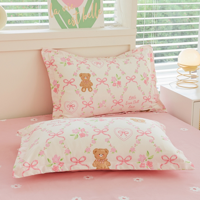 91家纺网 家纺一手货源 找家纺 优纤家纺 2025新款120克磨毛斜纹卡通花卉印花植物羊绒四件套 蝴蝶熊