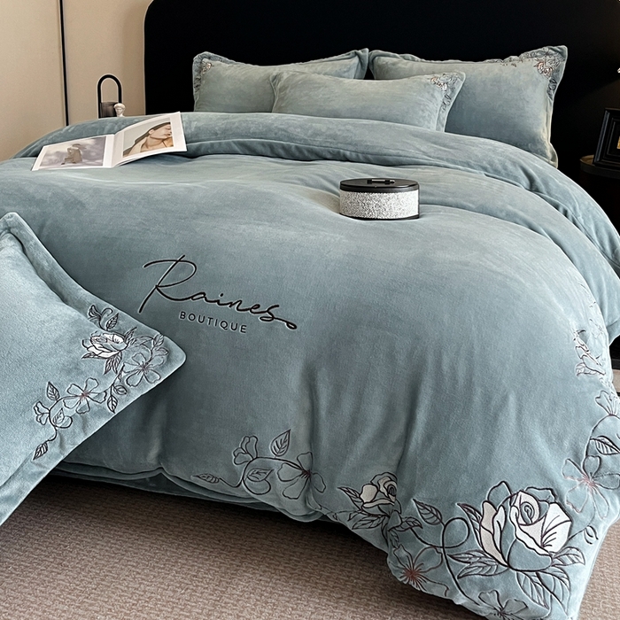 91家纺网 家纺一手货源 找家纺 金牛座家纺 2025新款加厚牛奶绒轻奢刺绣四件套-若兰 若兰-浅灰