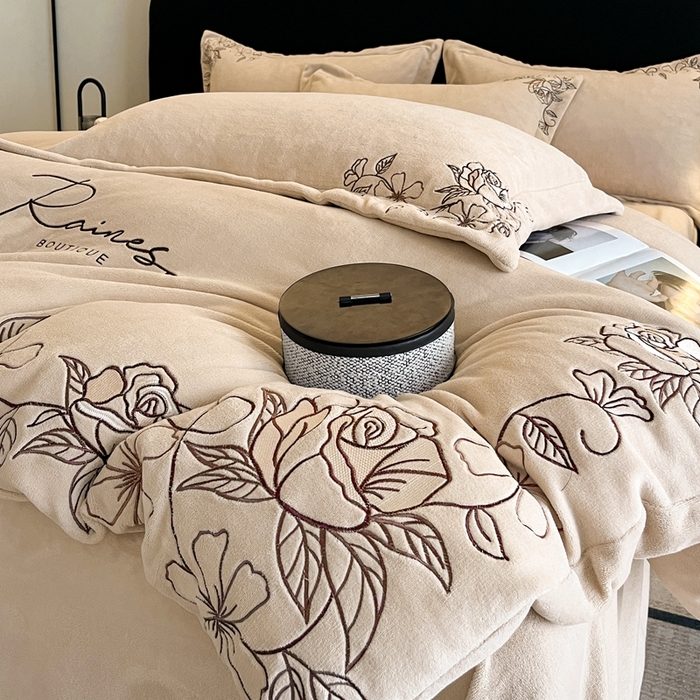 91家纺网 家纺一手货源 找家纺 （总）金牛座家纺 2025新款加厚牛奶绒轻奢刺绣四件套-若兰