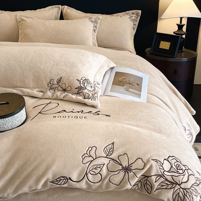 91家纺网 家纺一手货源 找家纺 （总）金牛座家纺 2025新款加厚牛奶绒轻奢刺绣四件套-若兰