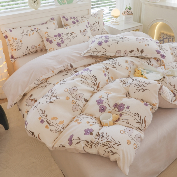 91家纺网 家纺一手货源 找家纺 优纤家纺 2025新款120克磨毛斜纹卡通花卉印花植物羊绒四件套 千寻花语