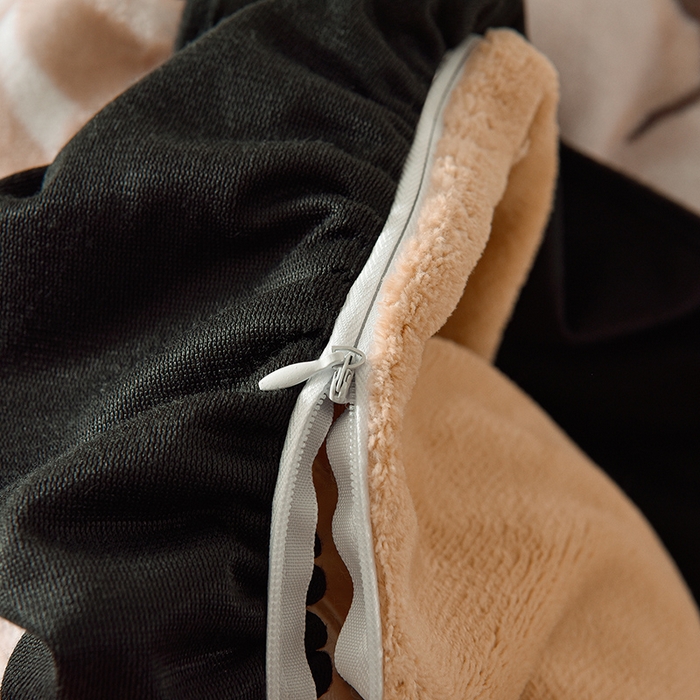 91家纺网 家纺一手货源 找家纺 牵依 2025新款赫本风水花边牛奶绒四件套 法式-繁花