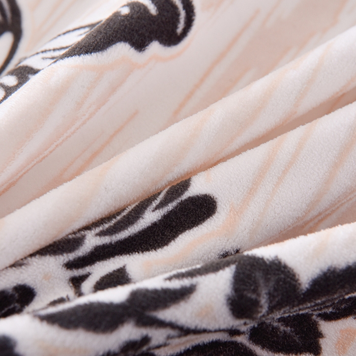 91家纺网 家纺一手货源 找家纺 （总）牵依 2025新款赫本风水花边牛奶绒四件套