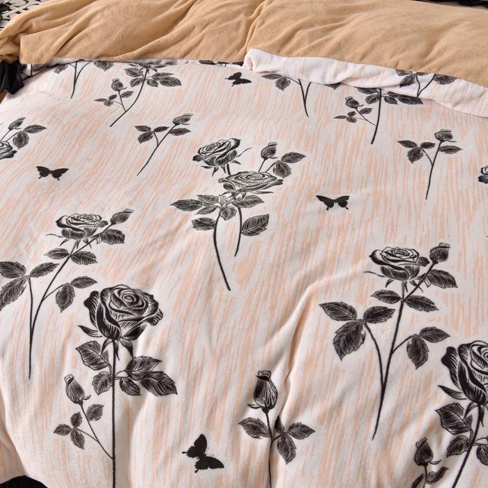 91家纺网 家纺一手货源 找家纺 牵依 2025新款赫本风水花边牛奶绒四件套 法式-优雅玫瑰