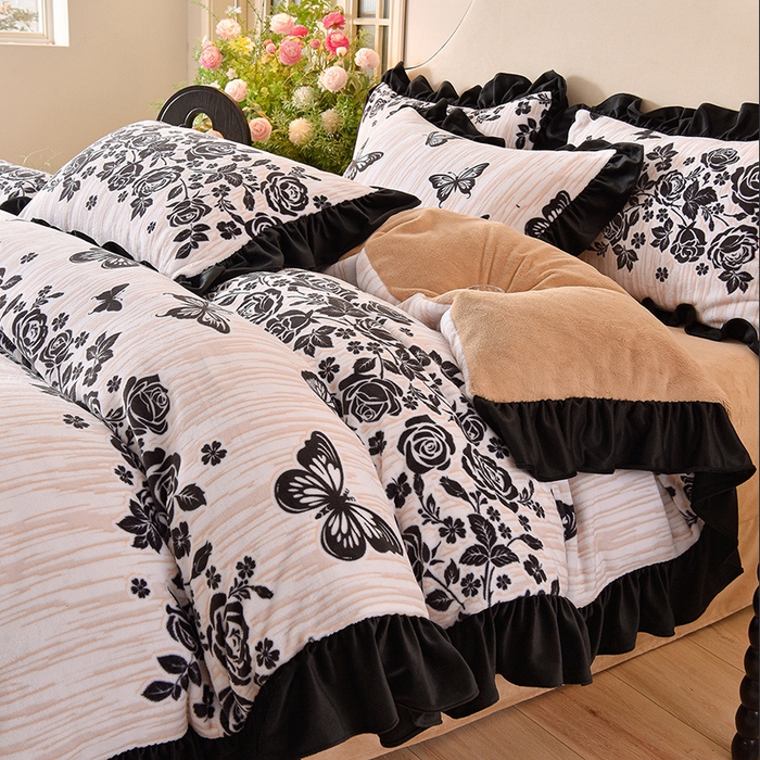 牵依 2025新款赫本风水花边牛奶绒四件套 法式-蝶舞