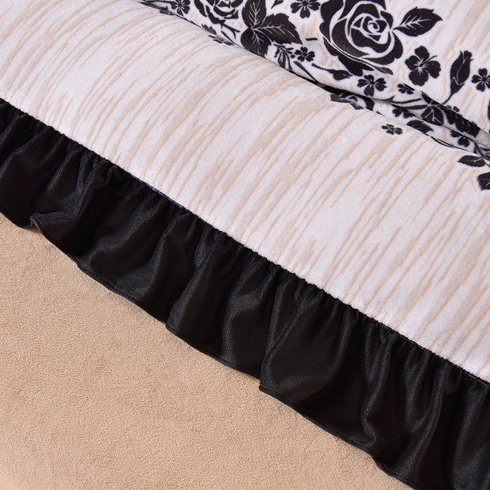 91家纺网 家纺一手货源 找家纺 （总）牵依 2025新款赫本风水花边牛奶绒四件套